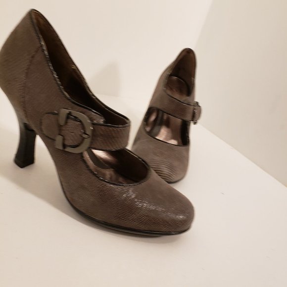 Heels Closed-toe buckle Mary Jane heels - Picture 6 of 16